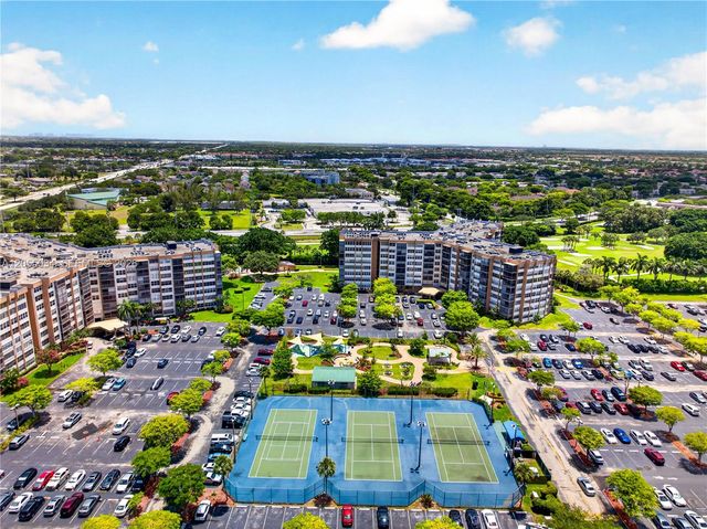 900 Saint Charles Place 621, Pembroke Pines, FL 33026