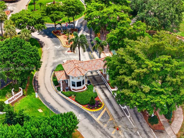 900 Saint Charles Place 621, Pembroke Pines, FL 33026