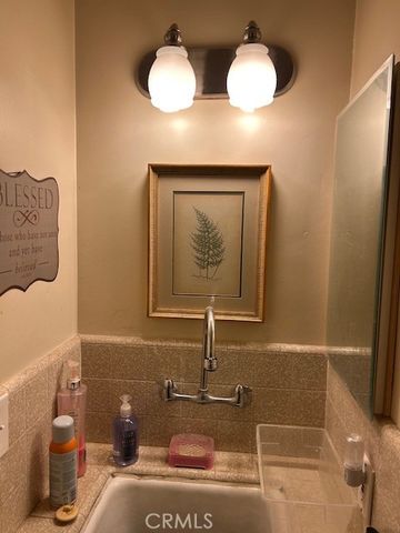 928 W Buffington, Upland, CA 91784