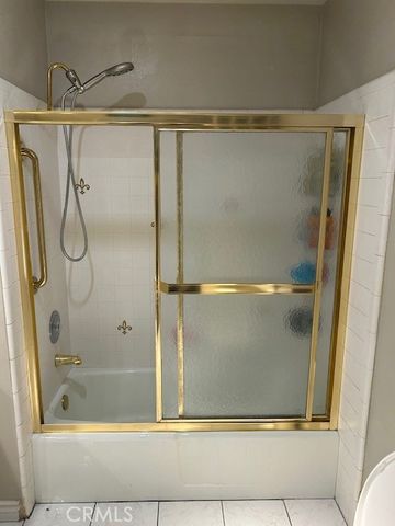 928 W Buffington, Upland, CA 91784