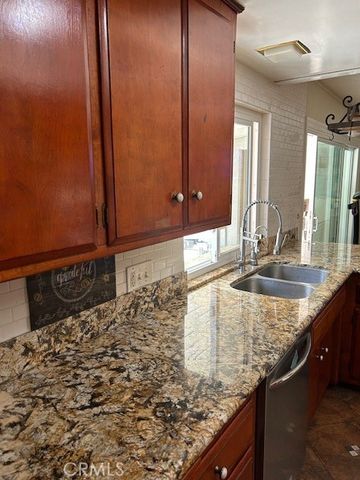 928 W Buffington, Upland, CA 91784