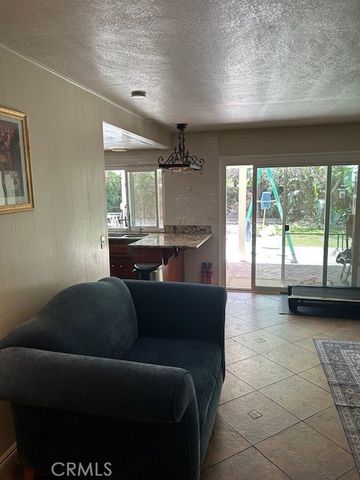 928 W Buffington, Upland, CA 91784