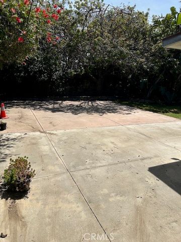 928 W Buffington, Upland, CA 91784