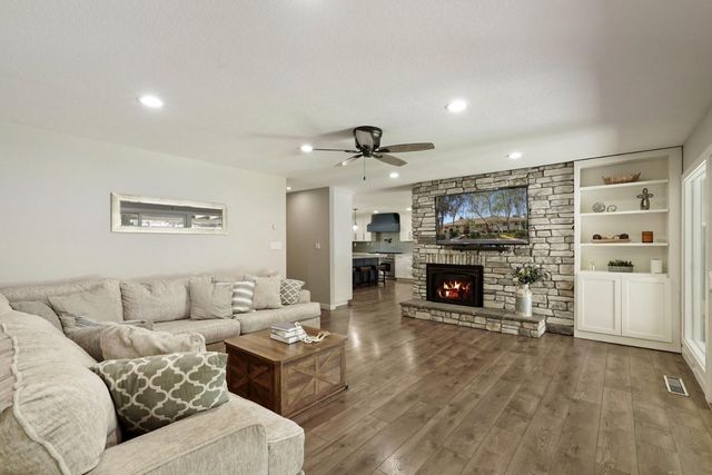 3109 Yorkshire Ln, Modesto, CA 95350