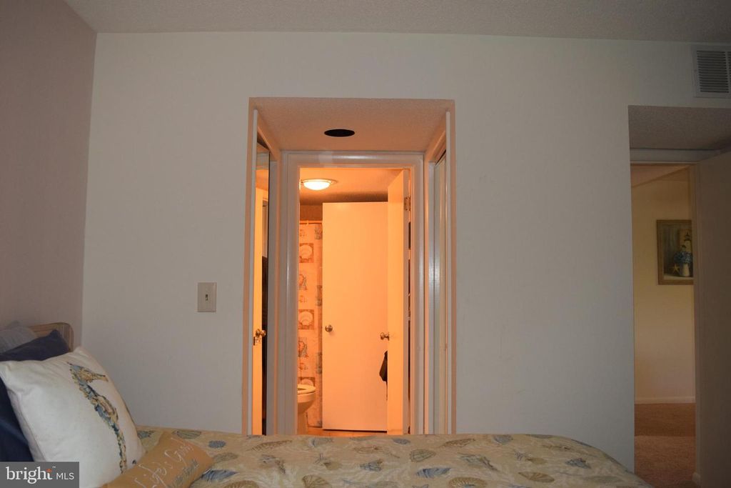 Image 17 of property listing at 200 N HERON DR #200055, Ocean City, MD 21842