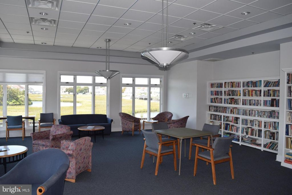 Image 33 of property listing at 200 N HERON DR #200055, Ocean City, MD 21842