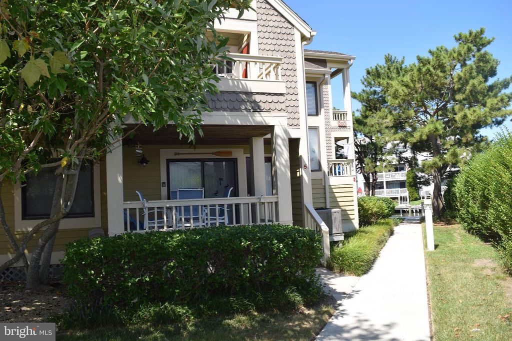 Image 37 of property listing at 200 N HERON DR #200055, Ocean City, MD 21842