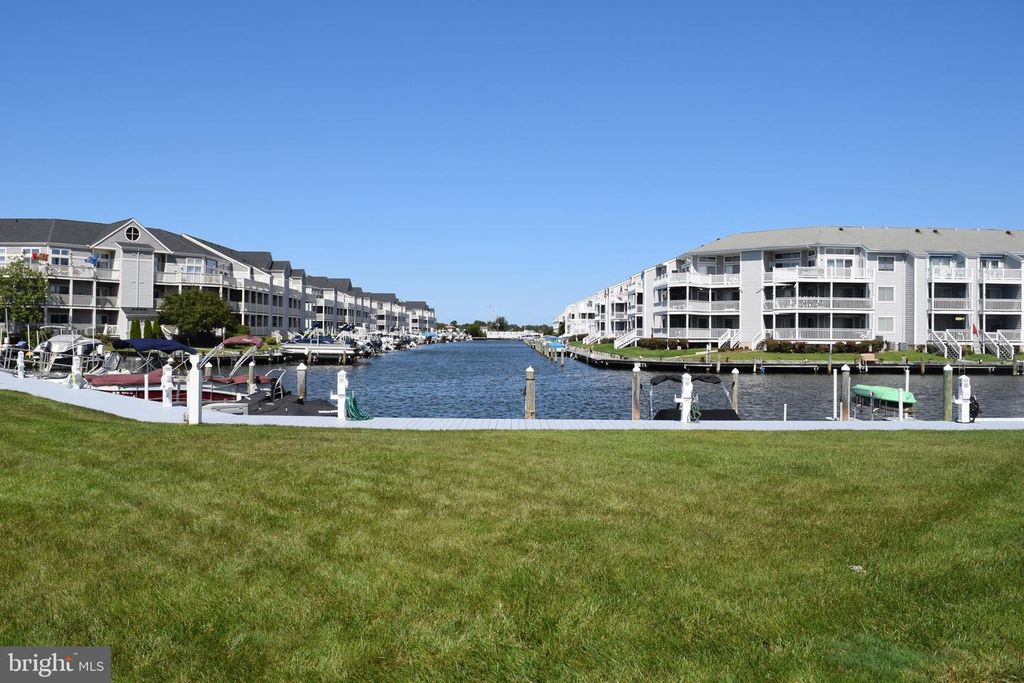 Image 38 of property listing at 200 N HERON DR #200055, Ocean City, MD 21842