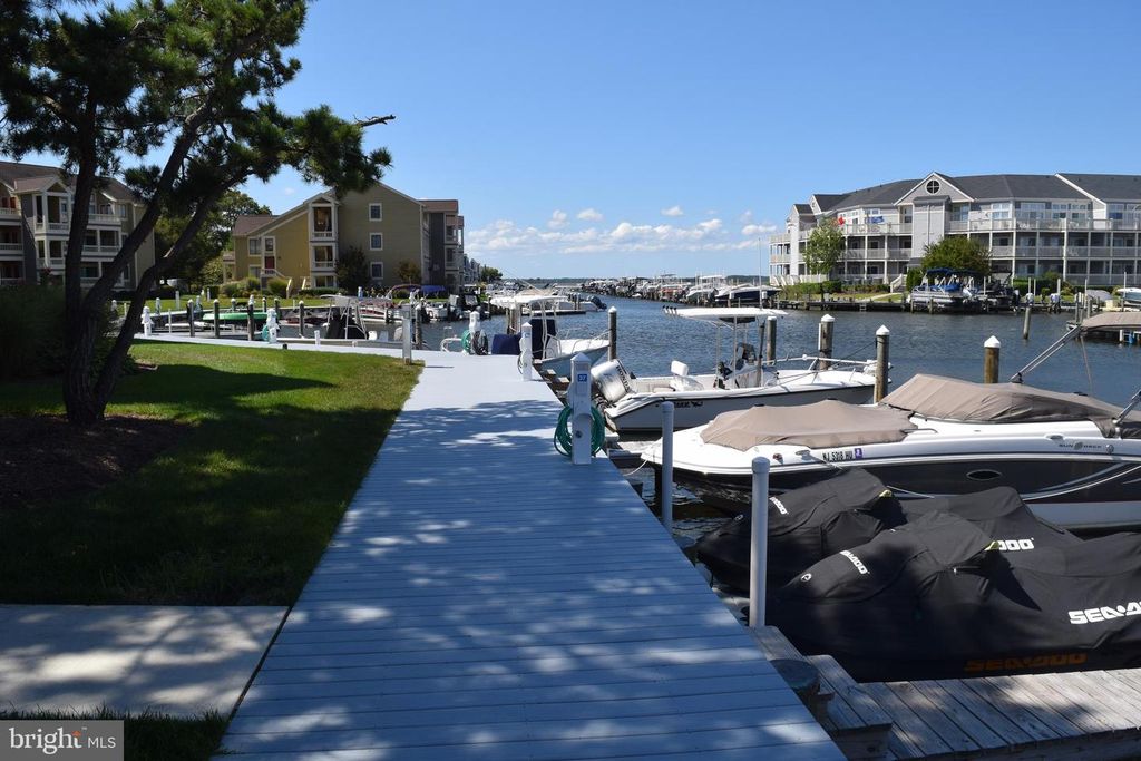 Image 40 of property listing at 200 N HERON DR #200055, Ocean City, MD 21842