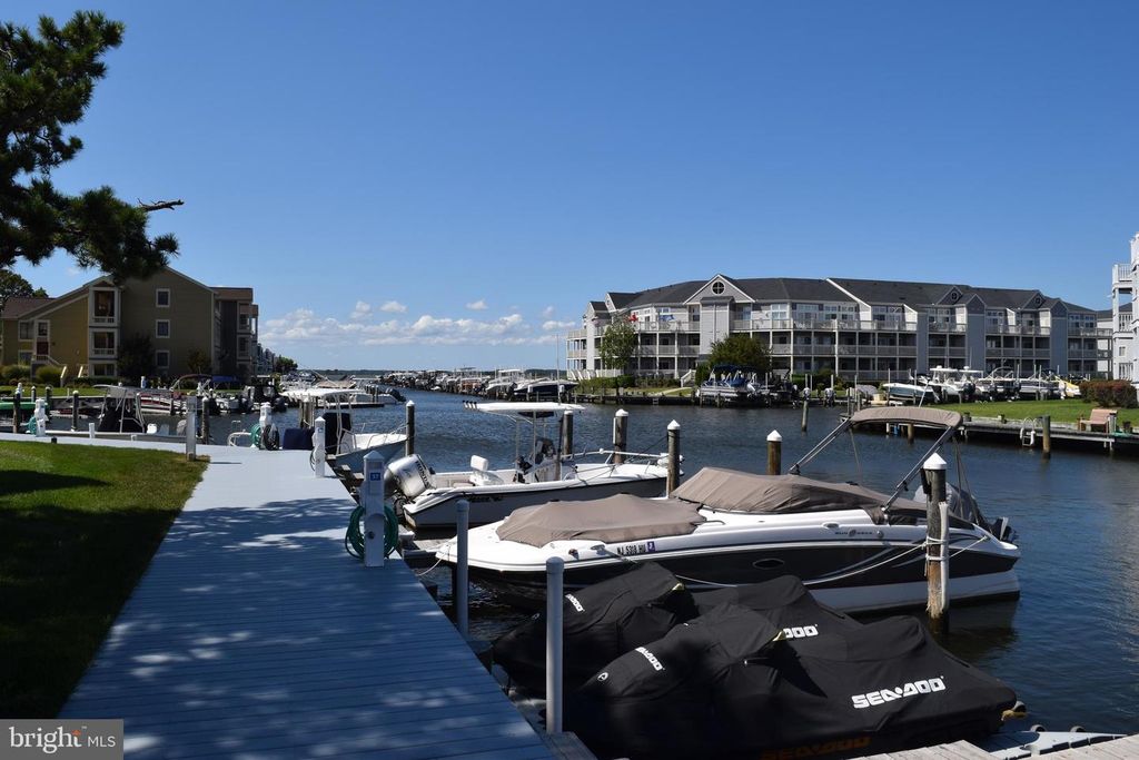 Image 41 of property listing at 200 N HERON DR #200055, Ocean City, MD 21842