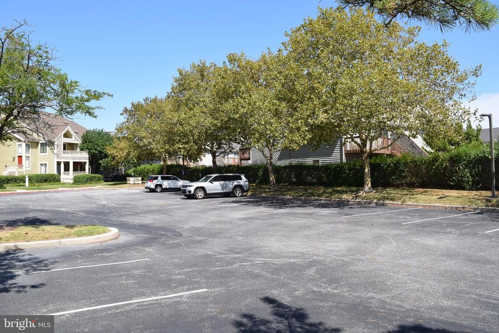 Image 42 of property listing at 200 N HERON DR #200055, Ocean City, MD 21842