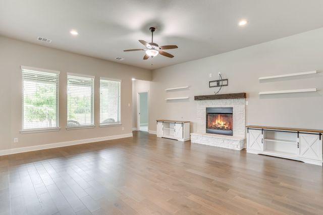 131 Hawks Ridge Trail, Burleson, TX 76028