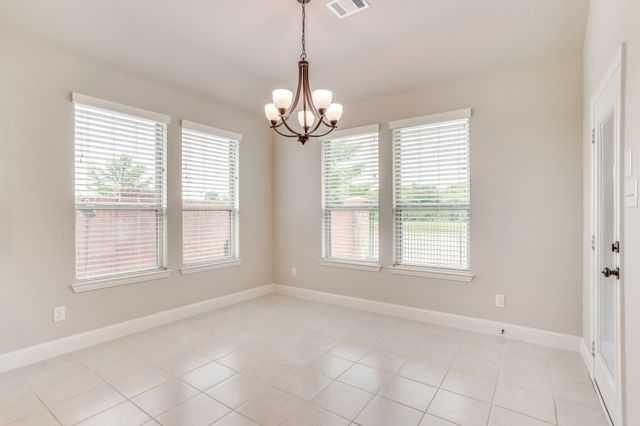 131 Hawks Ridge Trail, Burleson, TX 76028