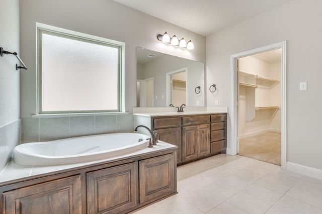 131 Hawks Ridge Trail, Burleson, TX 76028