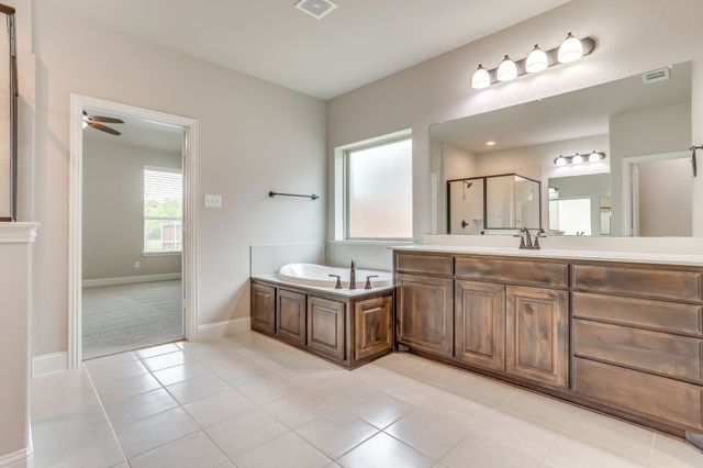 131 Hawks Ridge Trail, Burleson, TX 76028