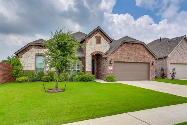 131 Hawks Ridge Trail, Burleson, TX 76028