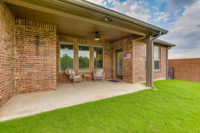 131 Hawks Ridge Trail, Burleson, TX 76028