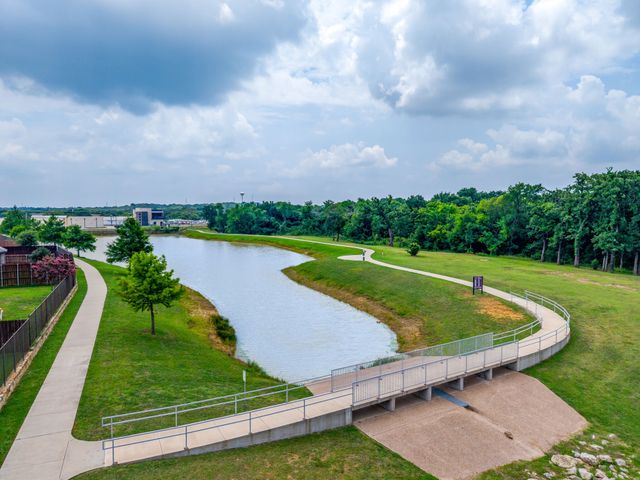 131 Hawks Ridge Trail, Burleson, TX 76028