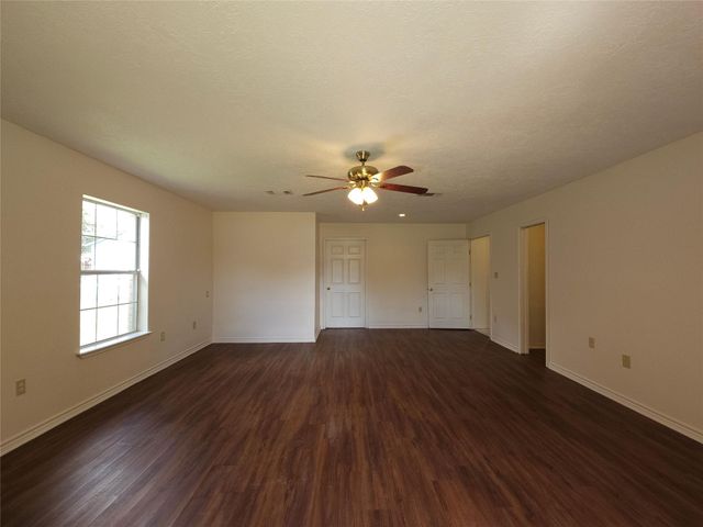 418 Texas Street, Tomball, TX 77375