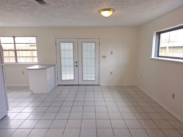 418 Texas Street, Tomball, TX 77375