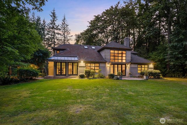 14228 236th Avenue NE, Woodinville, WA 98077