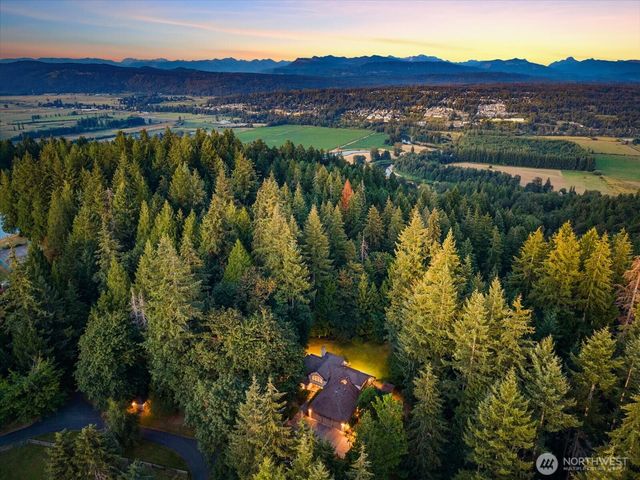 14228 236th Avenue NE, Woodinville, WA 98077
