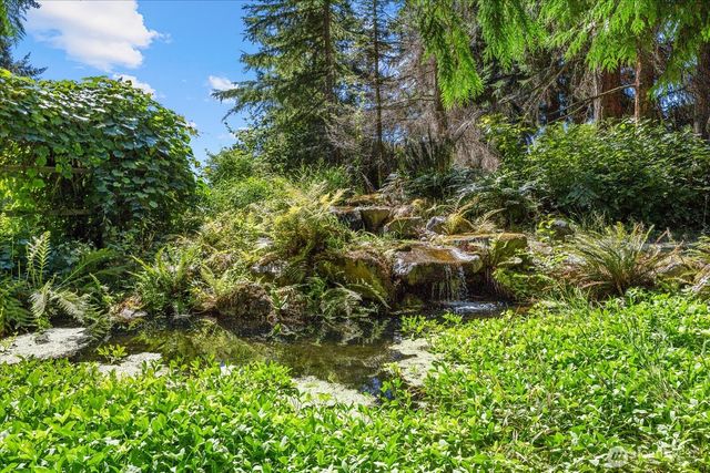 14228 236th Avenue NE, Woodinville, WA 98077
