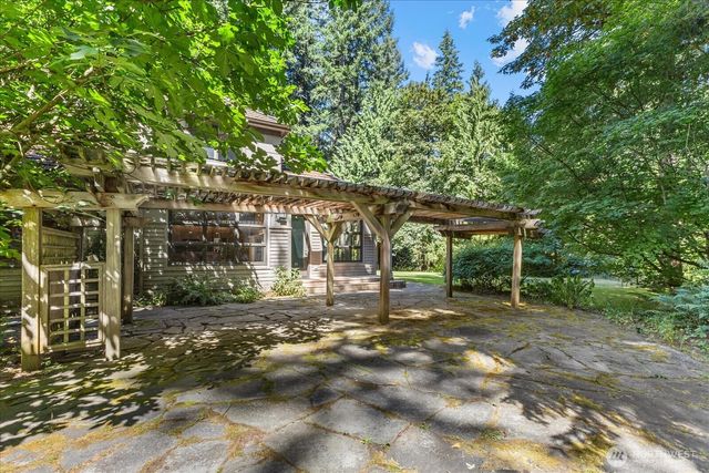 14228 236th Avenue NE, Woodinville, WA 98077