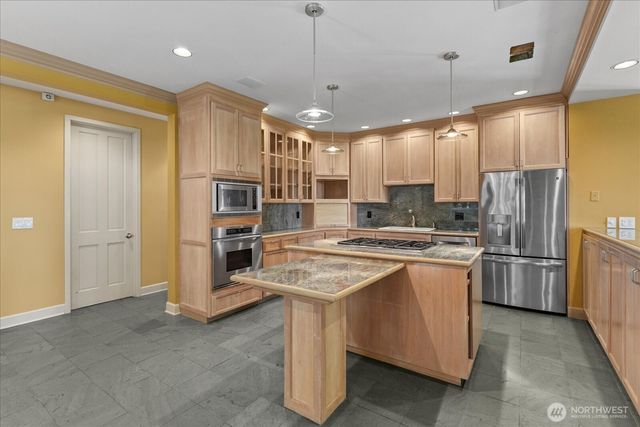 14228 236th Avenue NE, Woodinville, WA 98077