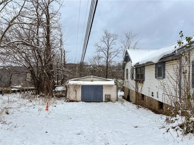 497 Three Mile Hill, Bullskin Twp, PA 15666