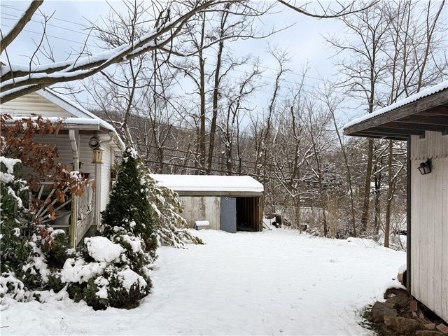 497 Three Mile Hill, Bullskin Twp, PA 15666