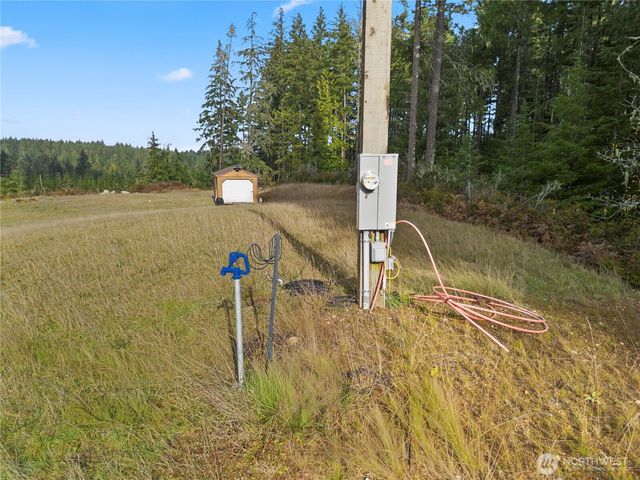 151 E Kingsley Place, Belfair, WA 98528