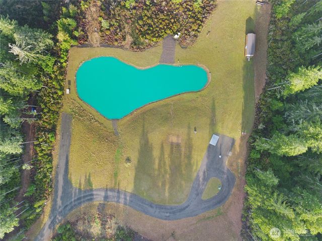 151 E Kingsley Place, Belfair, WA 98528