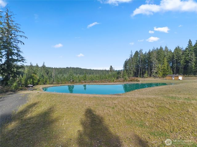 151 E Kingsley Place, Belfair, WA 98528