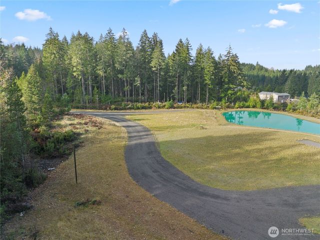 151 E Kingsley Place, Belfair, WA 98528