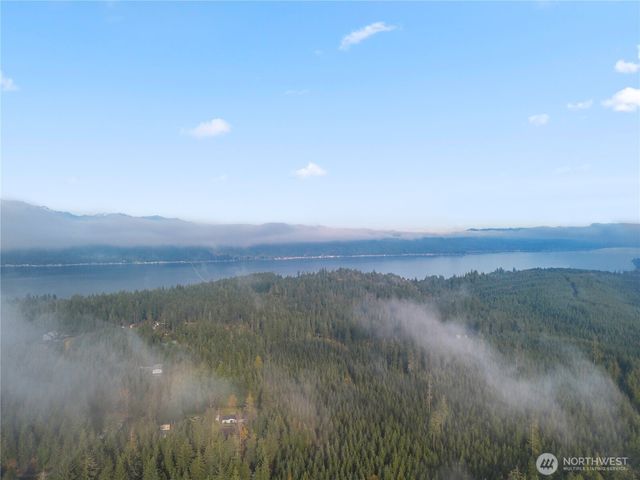 151 E Kingsley Place, Belfair, WA 98528