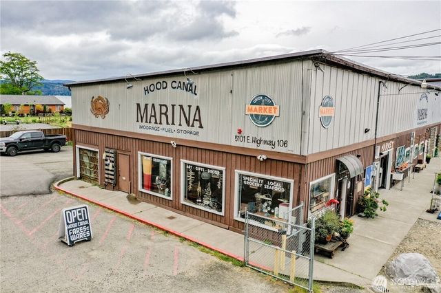 151 E Kingsley Place, Belfair, WA 98528