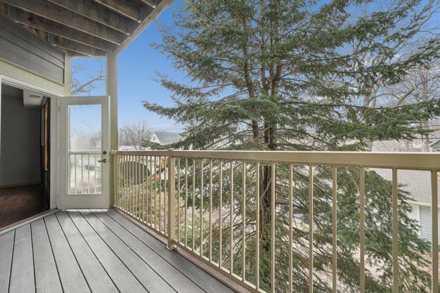 2530 E 34th Street 213, Minneapolis, MN 55406