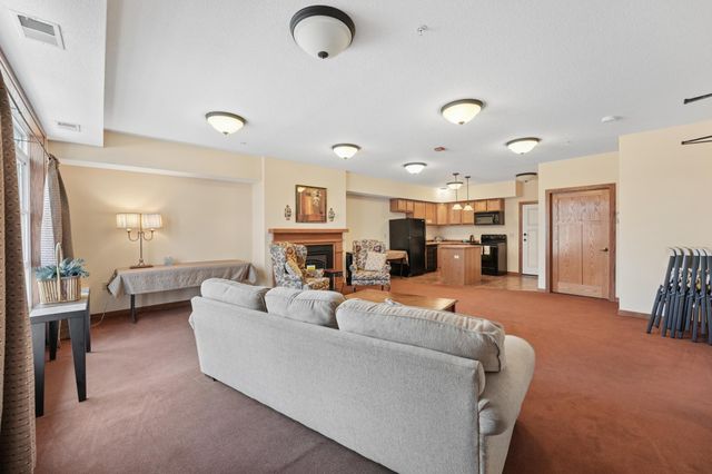 2530 E 34th Street 213, Minneapolis, MN 55406