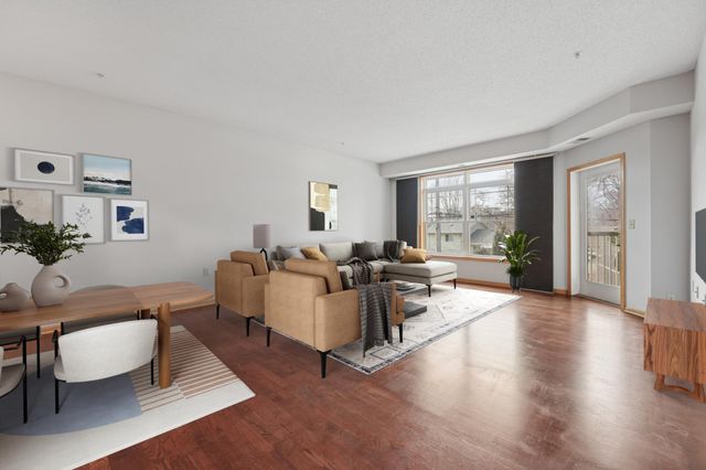 2530 E 34th Street 213, Minneapolis, MN 55406