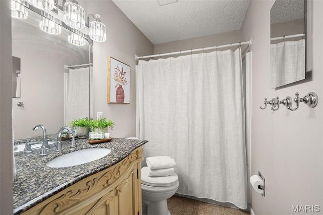 1530 Swallow Drive, Brentwood, MO 63144