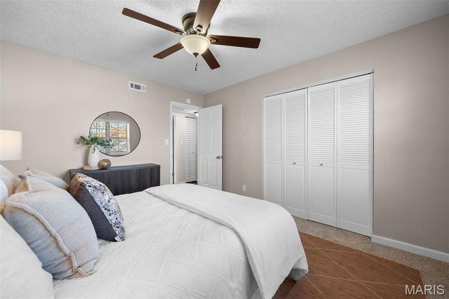 1530 Swallow Drive, Brentwood, MO 63144