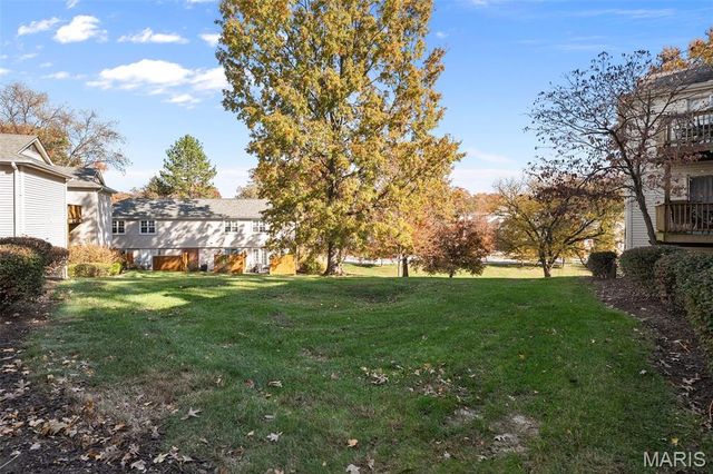 1530 Swallow Drive, Brentwood, MO 63144