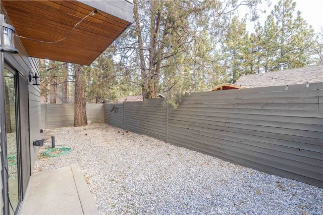 259 Victoria, Sugarloaf, CA 92386