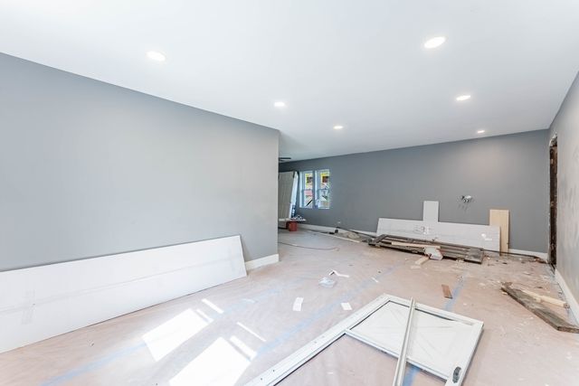 1400 S 17th Avenue, Maywood, IL 60153