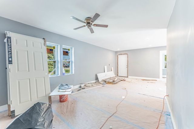 1400 S 17th Avenue, Maywood, IL 60153