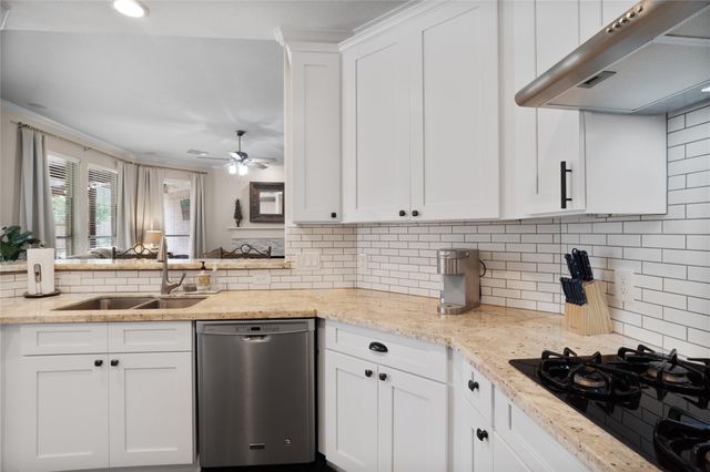 2311 Chasebrook Trail Trail W, Kingwood, TX 77345