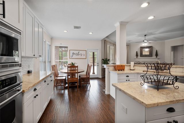 2311 Chasebrook Trail Trail W, Kingwood, TX 77345