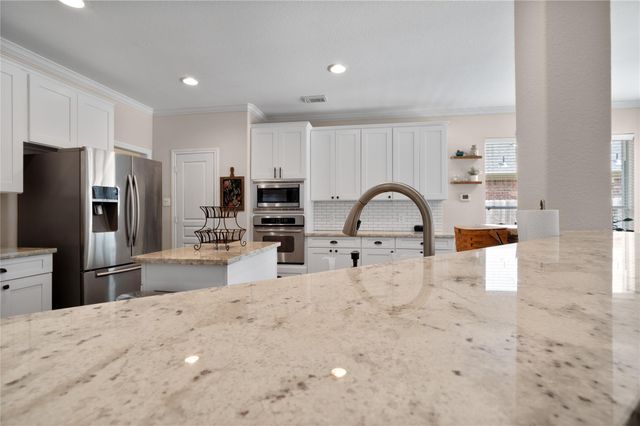 2311 Chasebrook Trail Trail W, Kingwood, TX 77345