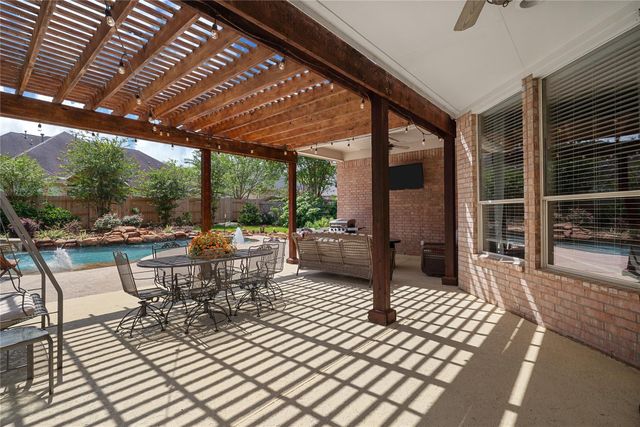 2311 Chasebrook Trail Trail W, Kingwood, TX 77345